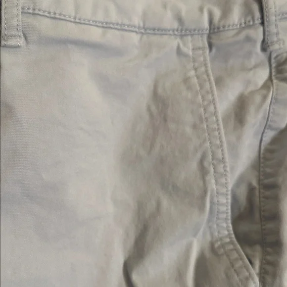 Abercrombie & Fitch 2 pairs Men's Sky Blue and White Flat Front Shorts - Picture 7 of 9